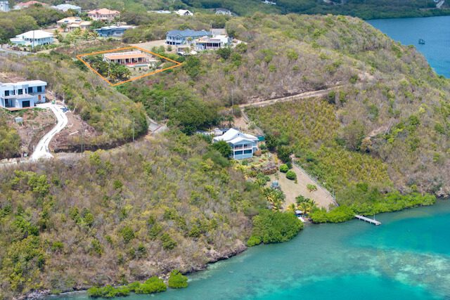 Riverstone Retreat, Egmont, St.George