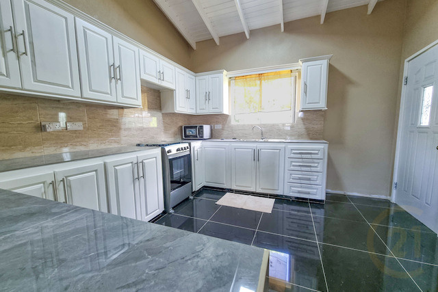 Frequente, St.George,Mocha Mirage -C