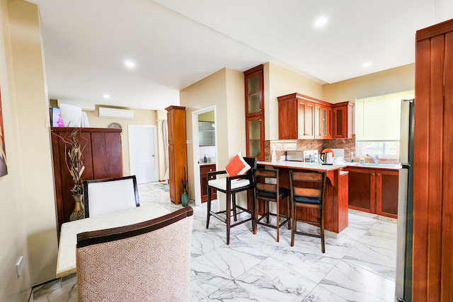 Charlesville APT 2, New Hampshire, St.George