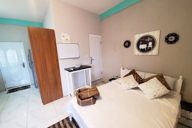 True Blue, St.George,The Divine Studios True Blue St. George