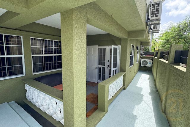 The Grenadian Nest – SGU & Local Bus Route Access Grand Anse, Grand Anse, St.George
