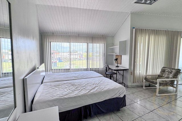 Studio 9 - Study Stay & Beach Morne Rouge, Morne Rouge, St.George
