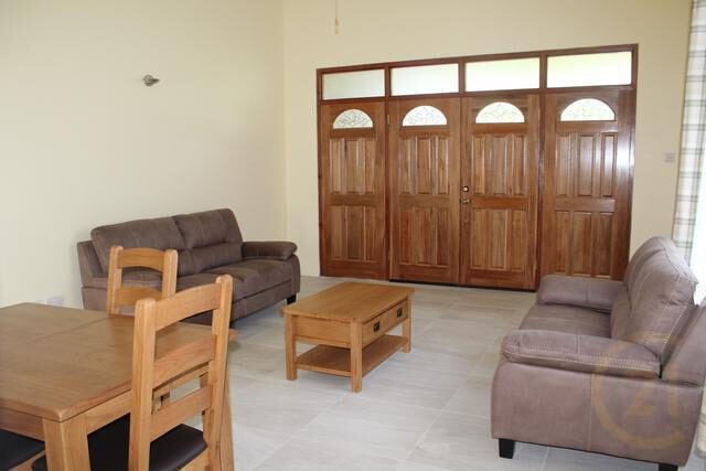 Brownstone 4BD Top Floor Independence Avenue, Saint George, St.George