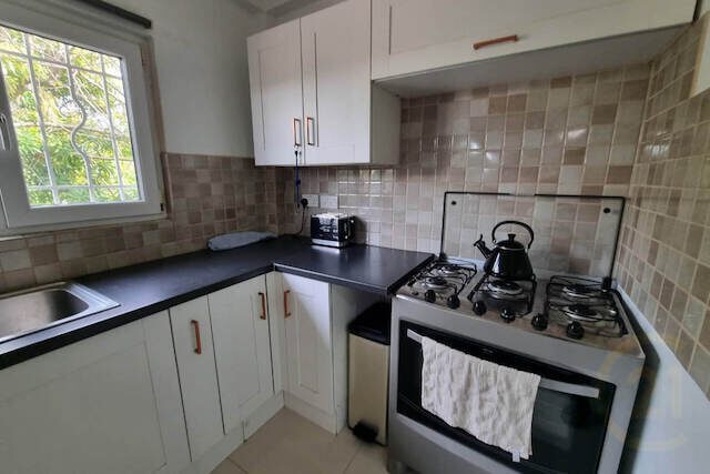 Steps To The Beach - 2BD, Lance Aux Epines, St.George