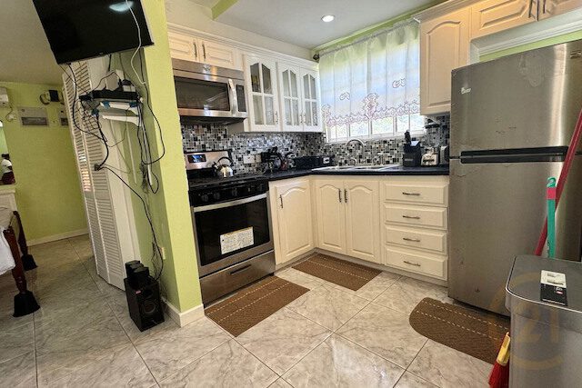 Study Haven Studio - 5 Minute Walk to RAMS & SGU Bus Route - Unit A Mt. Hartman, Lance Aux Epines, St.George