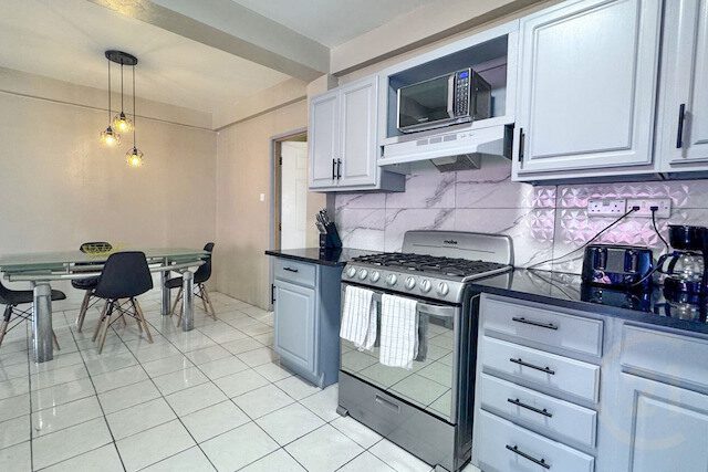 Urban Ease 2bd (On SGU Bus Route), Mont Tout, St.George