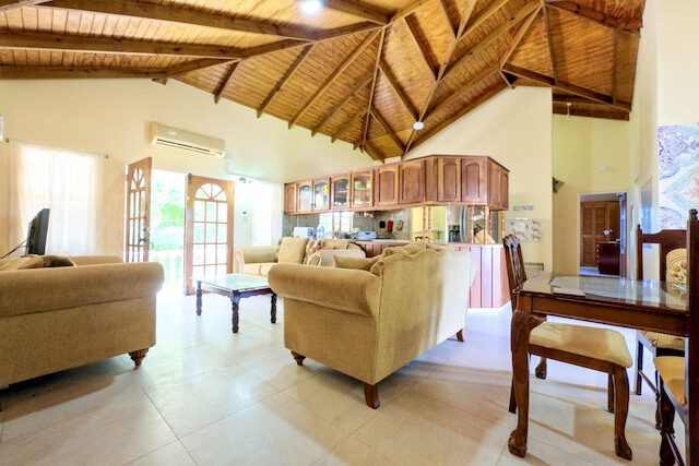 Jolipad House - 4BD (Top Floor) JH4T, Lance Aux Epines, St.George